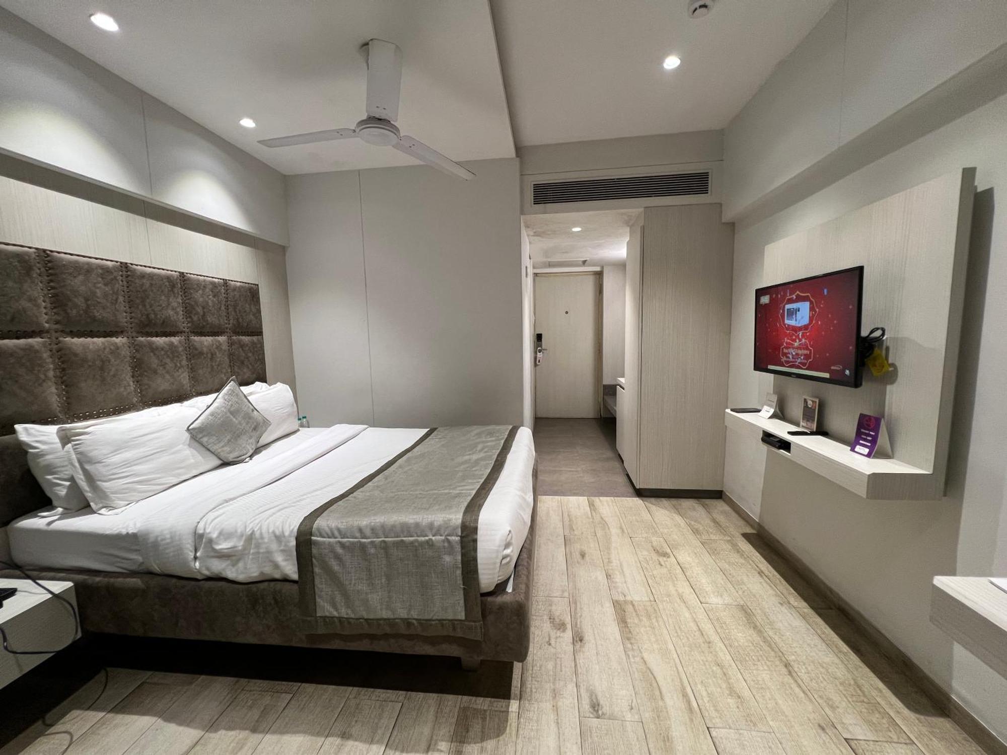 Vits Shalimar, Ankleshwar Hotel Ngoại thất bức ảnh