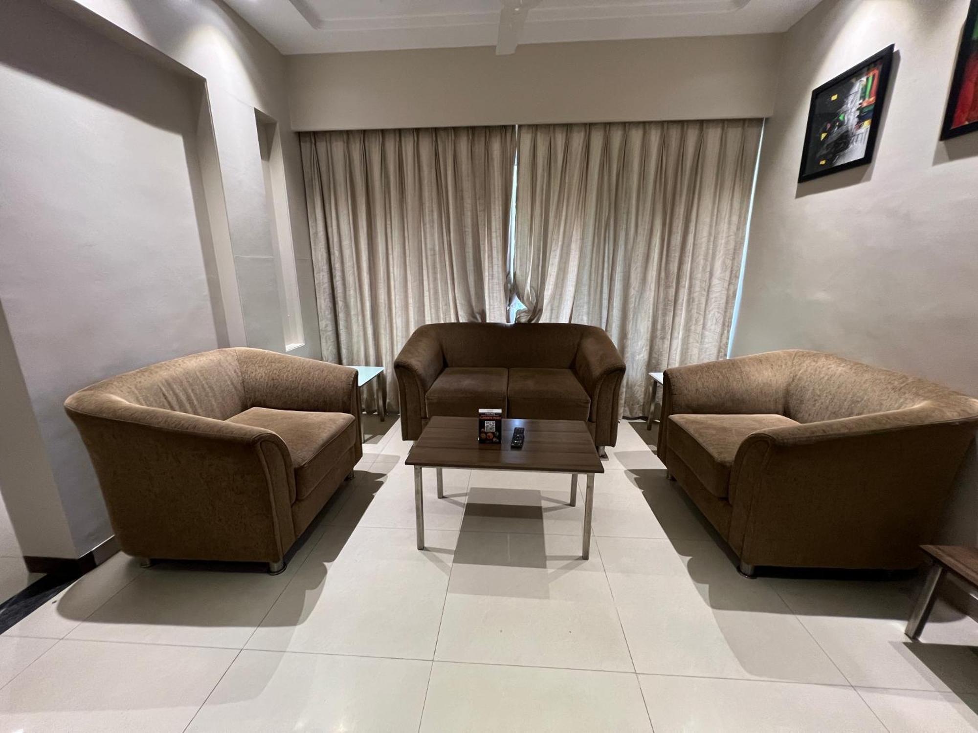 Vits Shalimar, Ankleshwar Hotel Ngoại thất bức ảnh