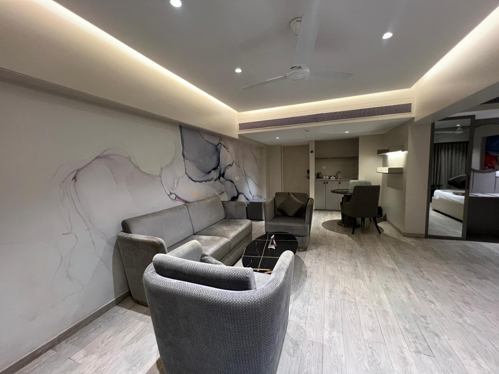Vits Shalimar, Ankleshwar Hotel Ngoại thất bức ảnh
