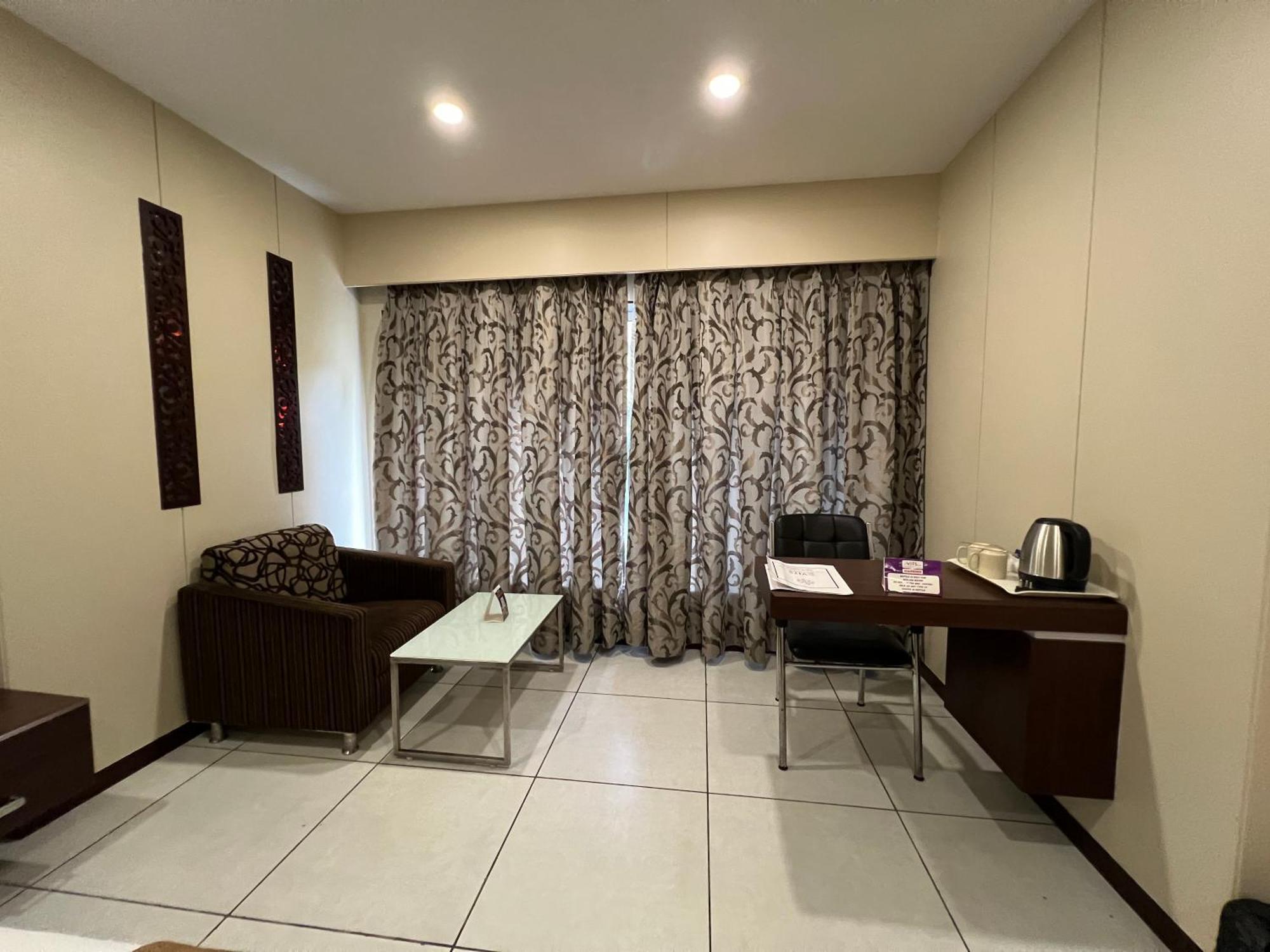 Vits Shalimar, Ankleshwar Hotel Ngoại thất bức ảnh