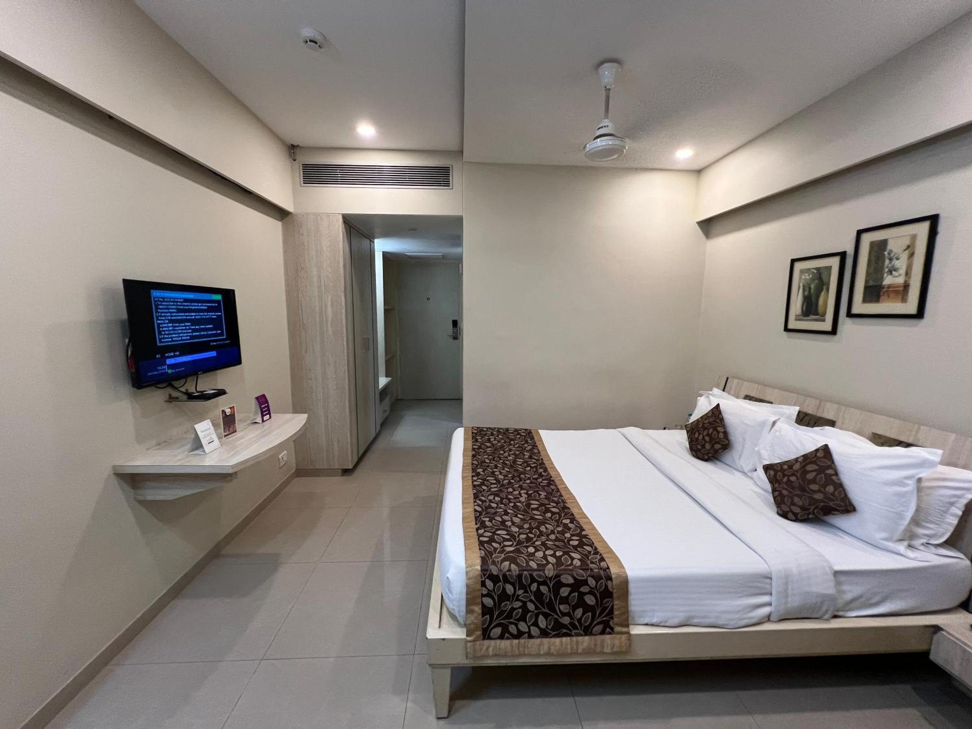 Vits Shalimar, Ankleshwar Hotel Ngoại thất bức ảnh