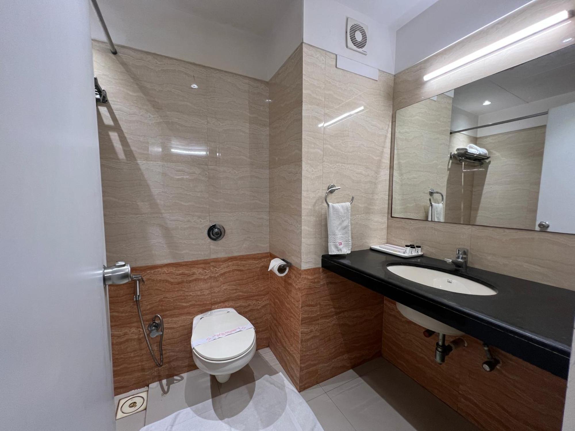 Vits Shalimar, Ankleshwar Hotel Ngoại thất bức ảnh