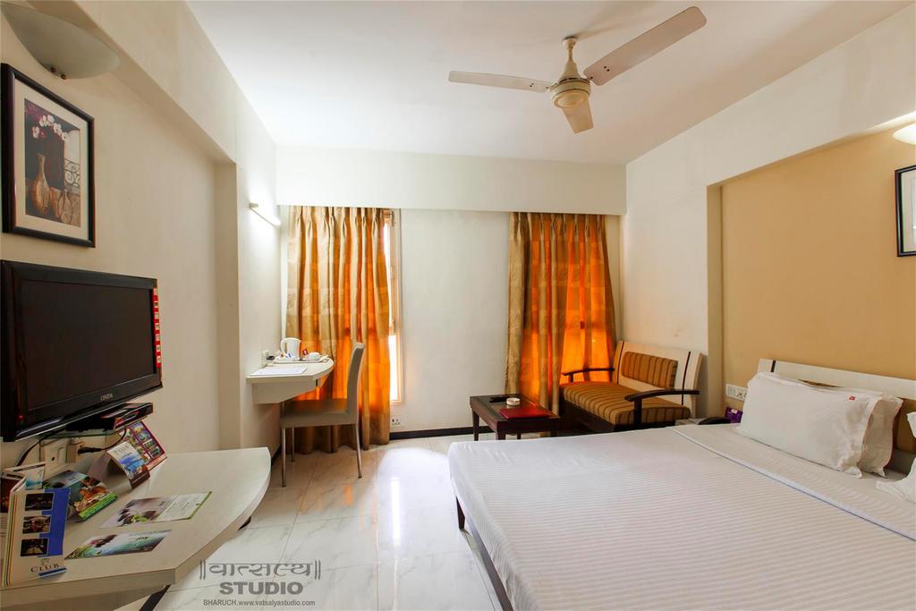 Vits Shalimar, Ankleshwar Hotel Ngoại thất bức ảnh