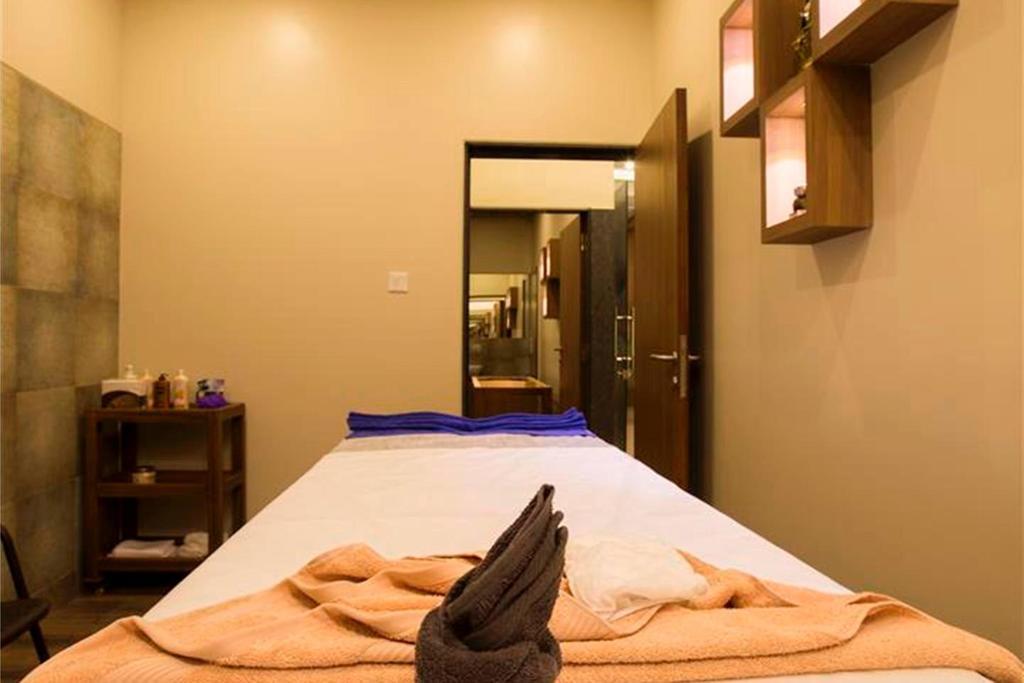 Vits Shalimar, Ankleshwar Hotel Ngoại thất bức ảnh