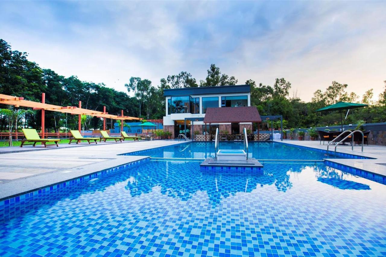 Vits Shalimar, Ankleshwar Hotel Ngoại thất bức ảnh