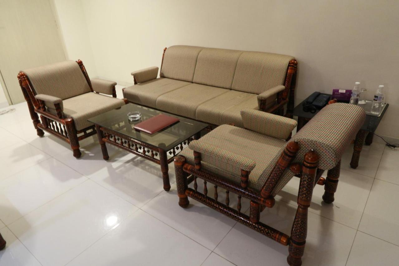 Vits Shalimar, Ankleshwar Hotel Ngoại thất bức ảnh